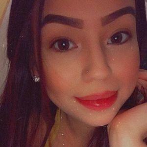 Meet your Posher, Desiree